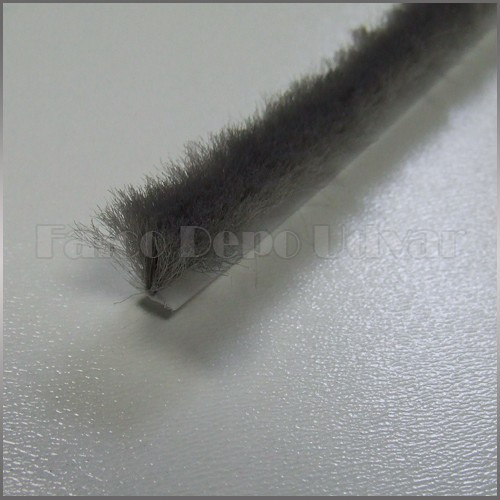 Sevroll - Tömítőkefe öntapadós 6,9x12mm SZÜRKE (Alfa, Focus, Pluton és Kapa)
