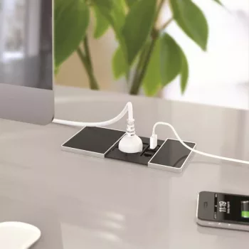   Konnektor VersaPad 1x230V+1xUSB+1xRJ45 nemesacél dugaszoló aljzat FRANCIA KIFUTOTT !!!