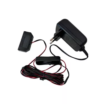   Led transzformátor + kapcsoló + dugvilla 30W 6-os elosztóval