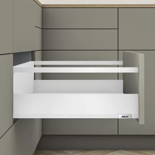 MerivoBox 28" E magasságú Korlát magasítással 550mm-es Selyemfehér 40kg